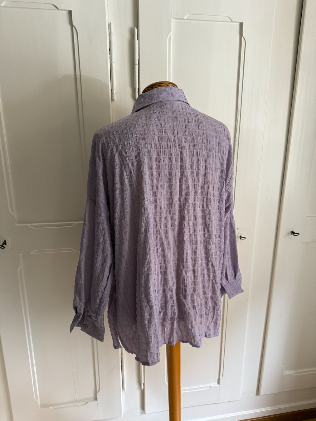 Shein Chemisiers: Bluse fliederfarben oversized locker 34 – D'occasion à Zürich par Diazaio 2
