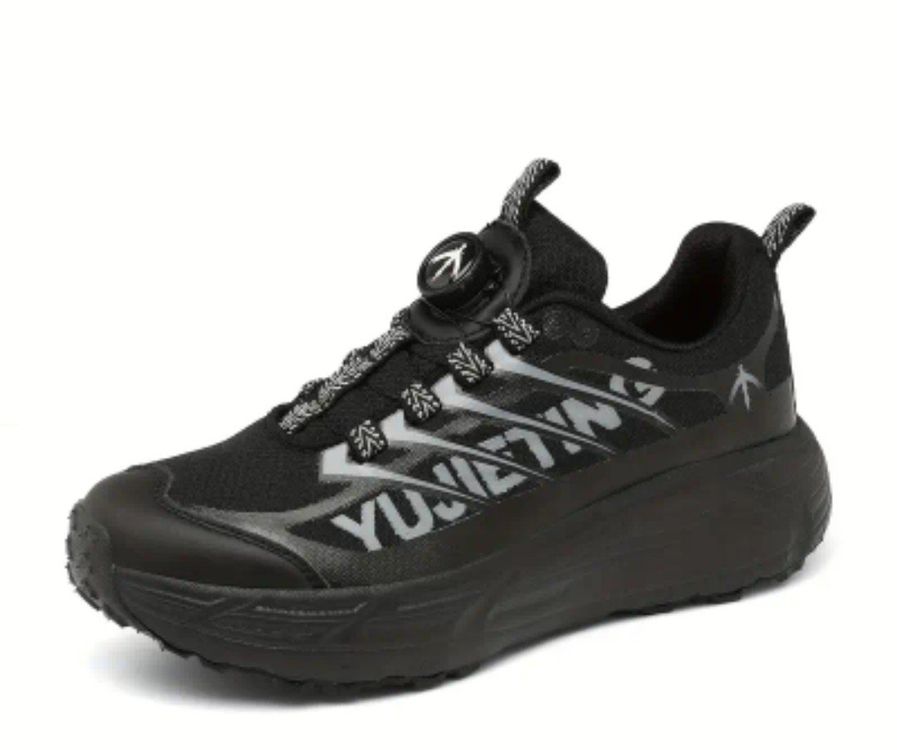 Chaussures hommes: Sportliche Herren Schuhe - Neuwertig, Grösse 41.5, Schwarz – D'occasion à Bern par titaniumsnow 2