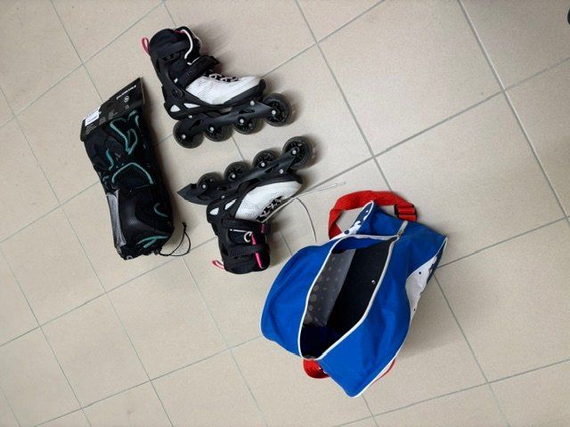 Pattini in linea & Pattini a rotelle: Rollerblade - Schoner -Tasche - Grösse 39 – Usato da Olten venduto da Ae136