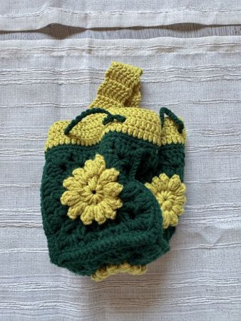 Selbstgestrickte Tasche
