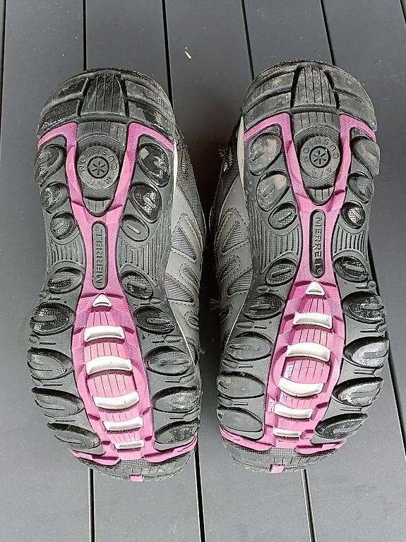 Damenschuhe: Chaussures Merell taille 36 – Gebraucht aus Monthey von ari_6vkp