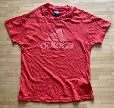 Mädchen Adidas T-Shirt rot Grösse 165 guter Zustand