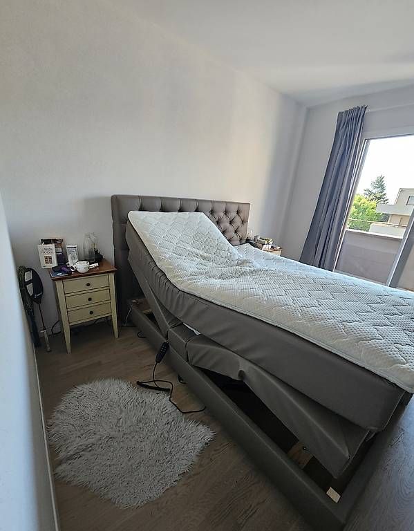 Letti: Lit boxspring électrique  – Usato da Cossonay-Ville venduto da cha_5fyz 1