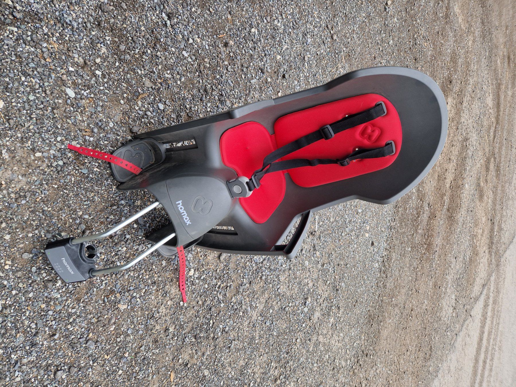 Hamax Pièces détachées: Velo Kindersitz – D'occasion à La Punt Chamues-ch par min_z9hj