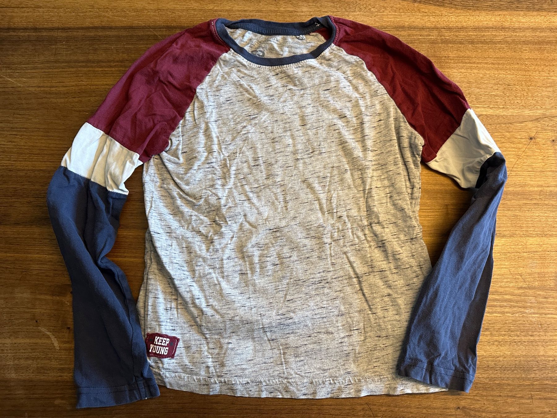 Maglioni & Felpe: Sweatshirt ca. 128 – Usato da Winterthur venduto da manelio113
