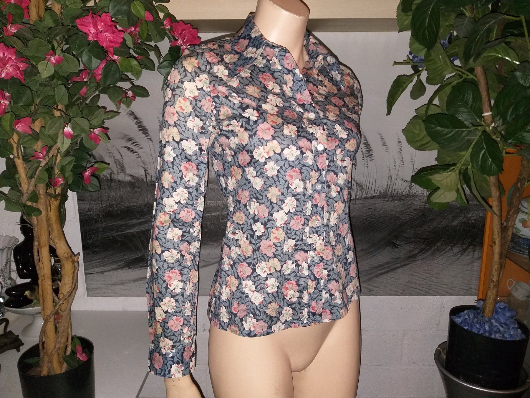 Cacharel Blusen: CACHAREL Blouse / Bluse taille XS (40 IT) – Gebraucht aus Cossonay-ville von Super-Price-Quality 2