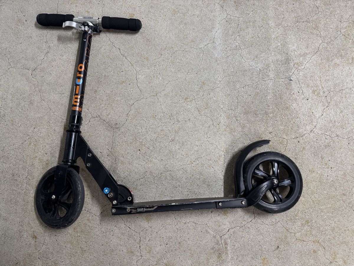 Micro Kickboard: Micro Scooter, sehr guter Zustand – Gebraucht aus Männedorf von sga_sl6n