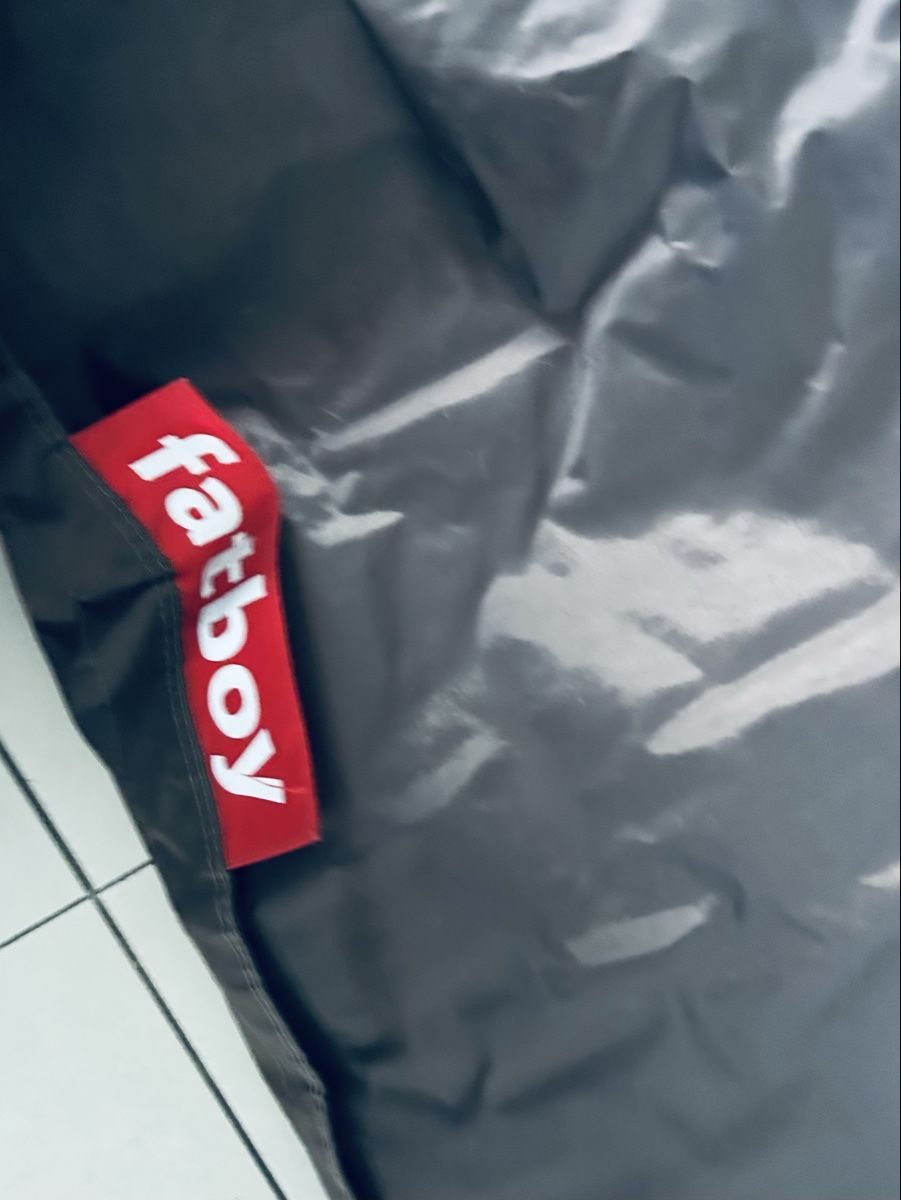 Fatboy Kissen: Fatboy Sitzsack grau gebraucht 180x140cm – Gebraucht aus Bülach von Snip4u 1