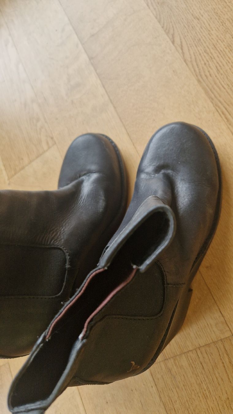 Scarpe da donna: Schwarze Lederstiefeletten mit Blockabsatz, Grösse 39 – Nuovo (secondo la descrizione) da Zürich venduto da mis_2kxn 2