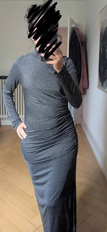 H&M Robes: Gray Long-Sleeve Maxi Dress – Neuf (Voir description) à Zürich par ale_ht7x