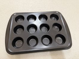 Muffinform für 12 Muffins