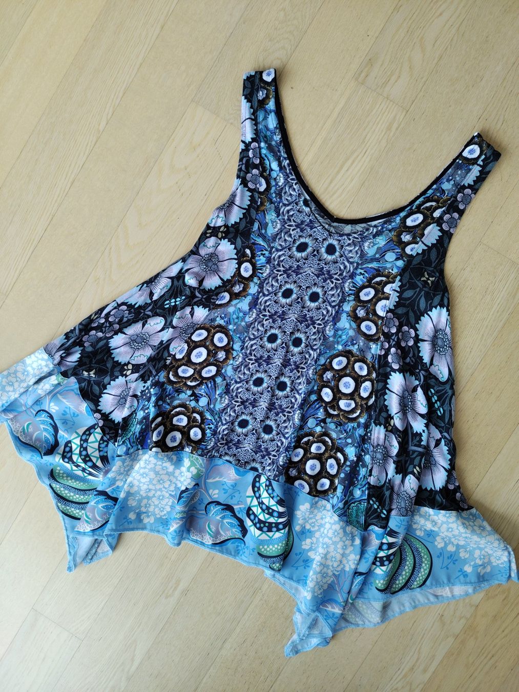 Desigual Tuniche: Desigual Tunika Blau Bunt Taille XS – Usato da Buchrain venduto da QueenyHE51 3