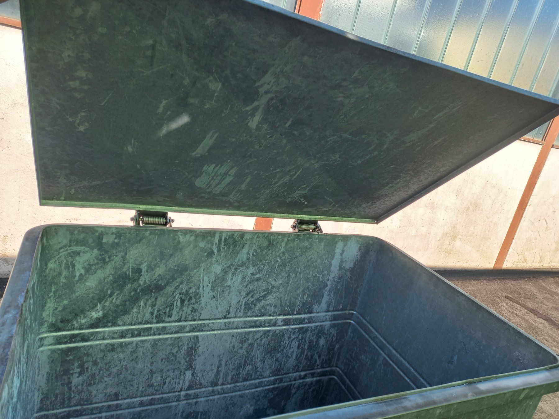 Autres articles bureau & commerces: Abfallcontainer Kehrichtcontainer Müllcontainer Container 3 – D'occasion à DULLIKEN par Lerchclassicdulliken 5