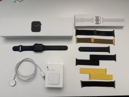 Apple Watch Series 5 / 40 mm Space Gray GPS inkl. Zubehör