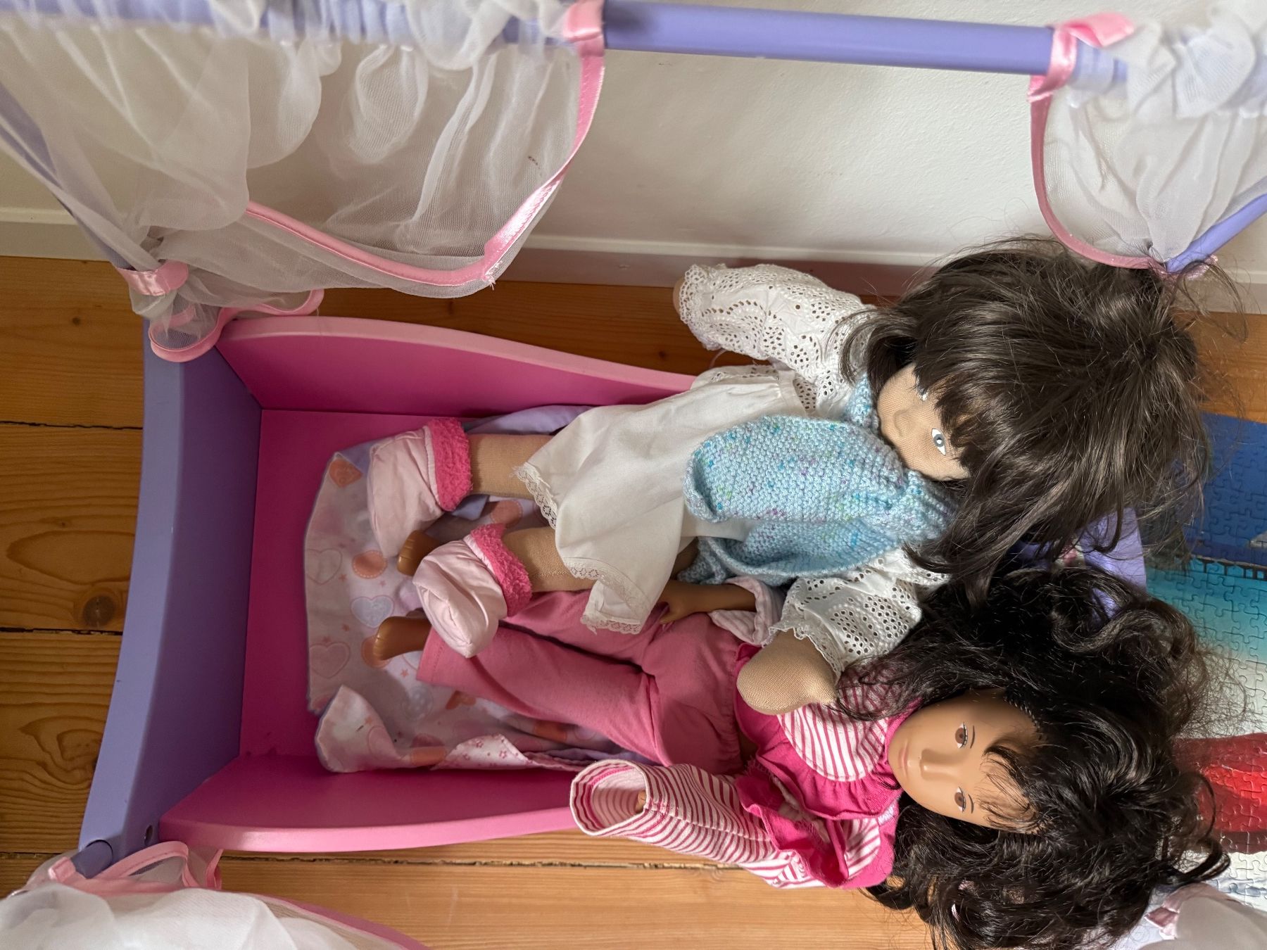 Puppen: Puppenbett – Gebraucht aus Meilen von oli_yp7q 1