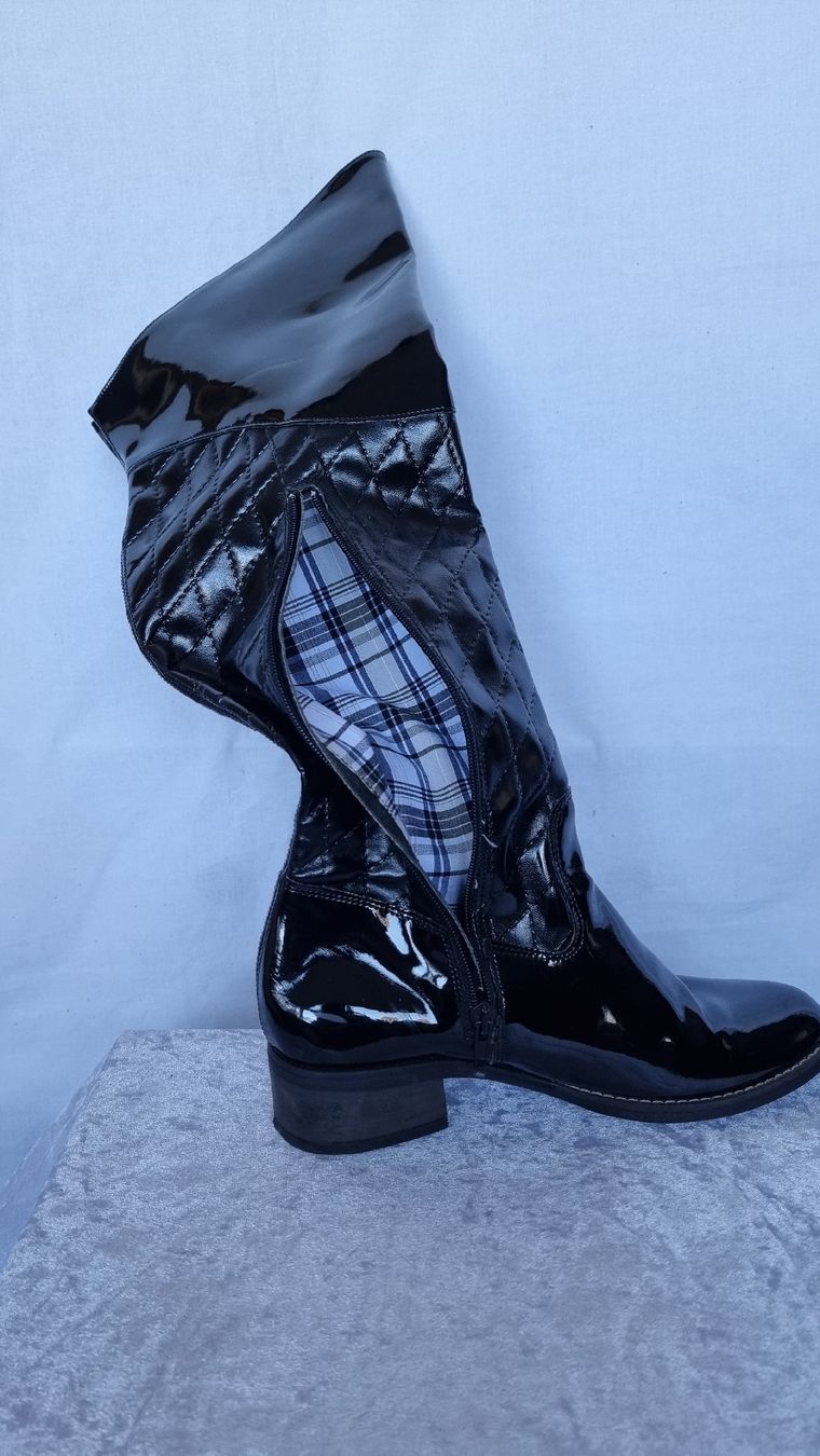 Scarpe da donna: Damenstiefel-Lackierte – Nuovo (secondo la descrizione) da Pfäffikon SZ venduto da hrs_k2tn 2