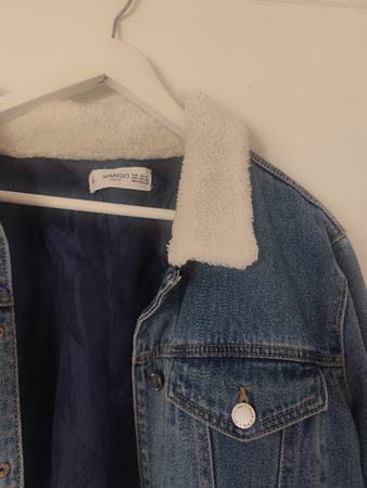 Jeansjacke Mango mit Teddykragen Grösse XS bis S
