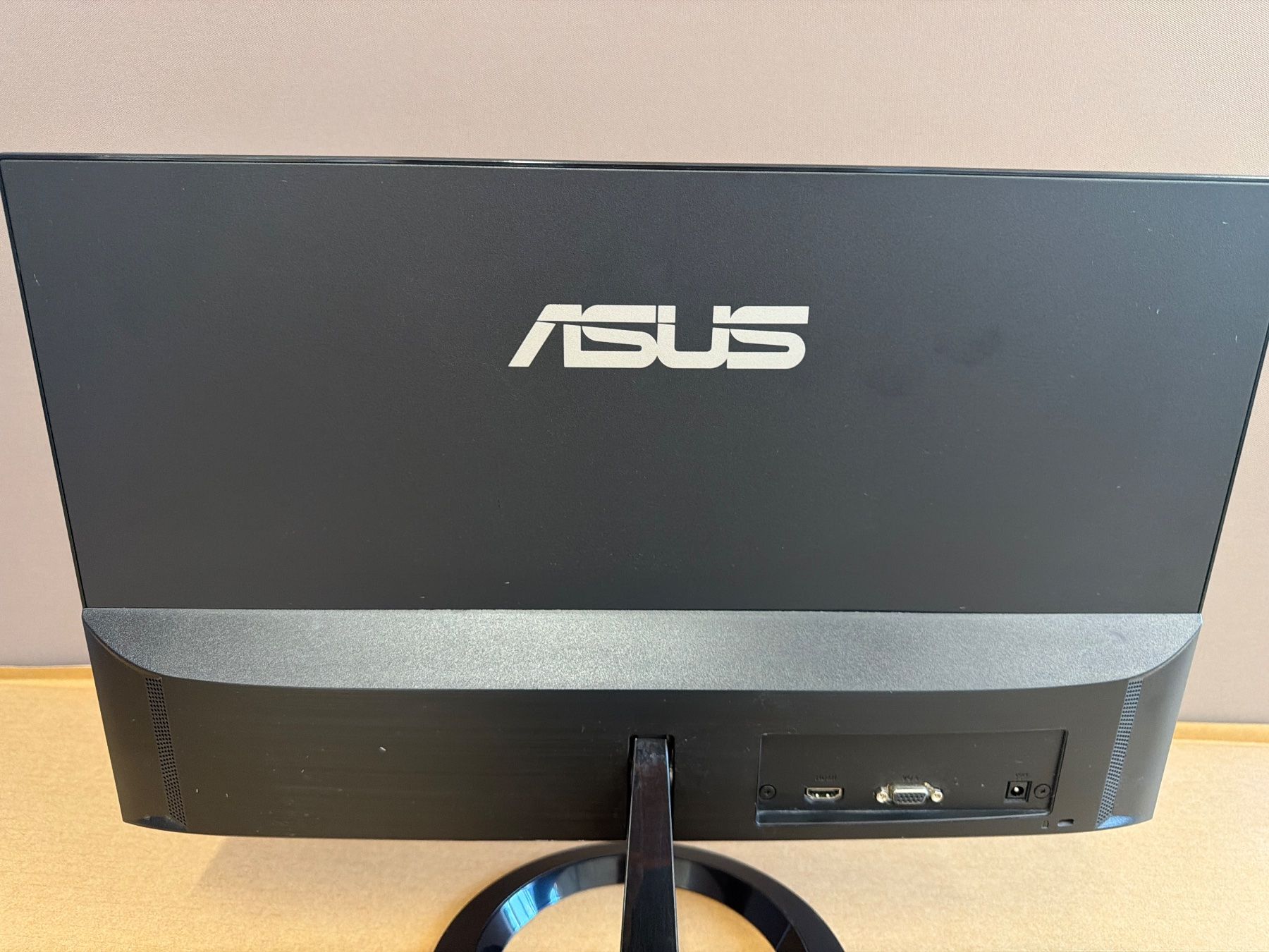 Asus Monitor: ASUS VZ229HE 21.5" Monitor – Usato da Dietlikon venduto da ComdatAG 4