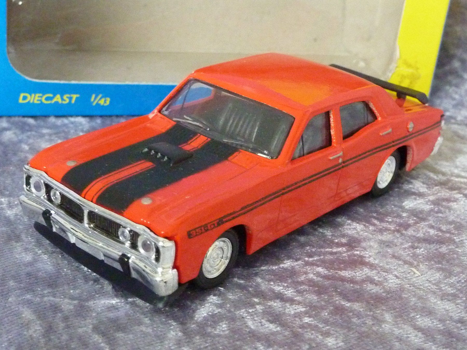 Ford Modellautos: Ford Falcon GTHO  1:43 – Neu und originalverpackt aus Dürrenäsch von modellautos4you