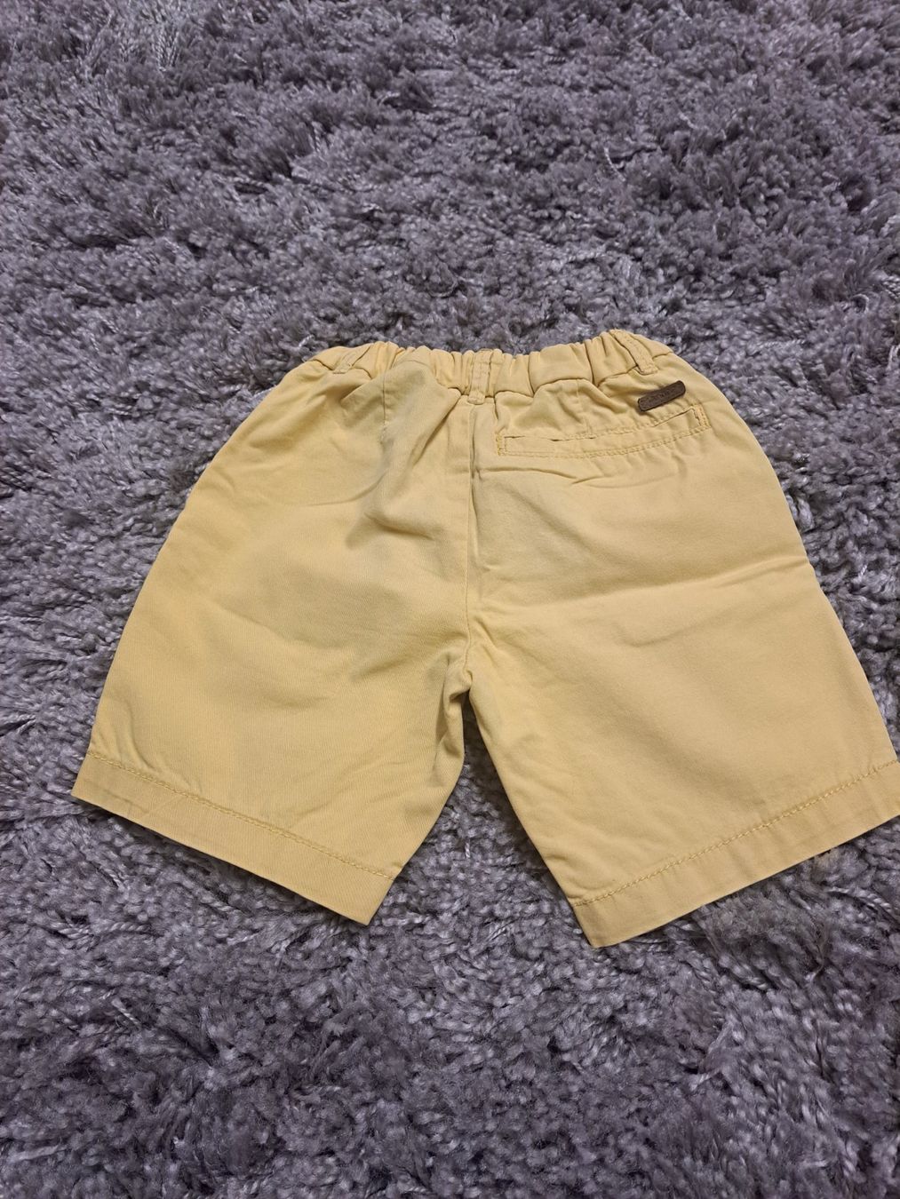 H&M Hosen: Gelbe kurze Hosen Gr.98, H&M – Gebraucht aus Kaltbrunn von Nili133 1