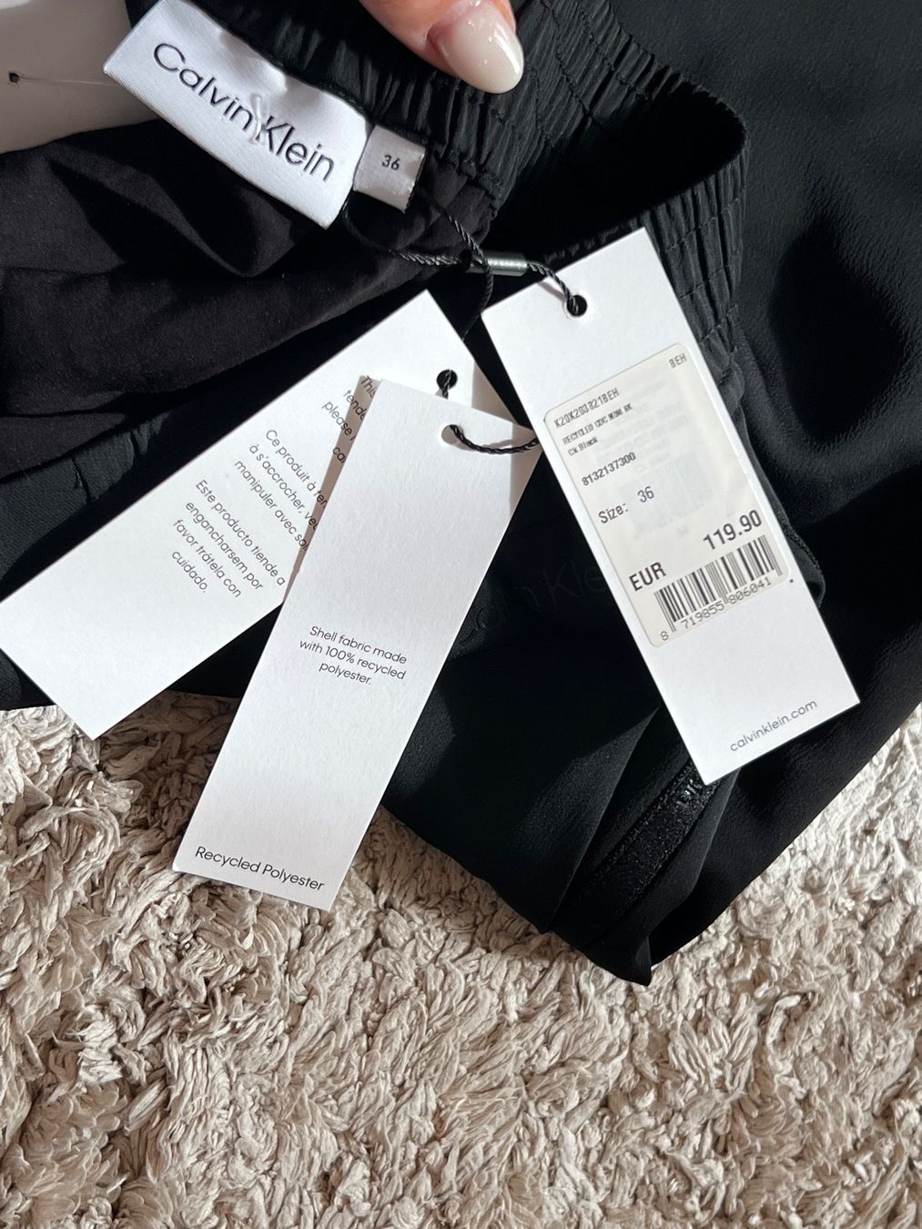 Calvin Klein Gonne: Damen Rock Calvin Klein, new – Nuovo e nell'imballaggio originale da Sattel venduto da Zlata1 1