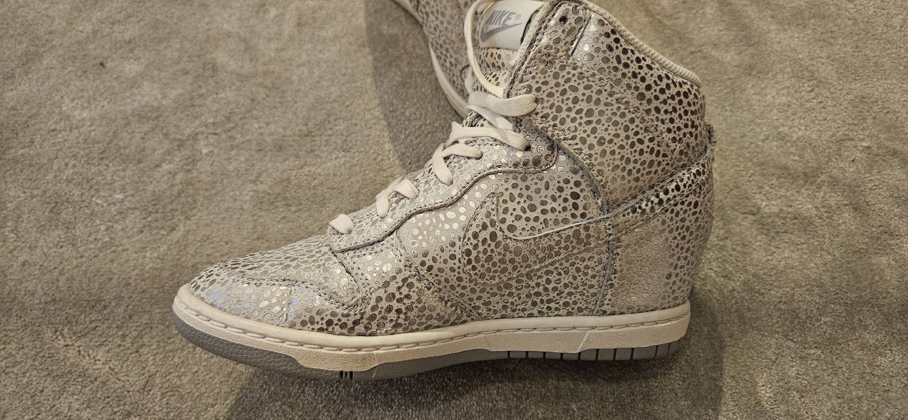 Nike Scarpe da donna: Nike Dunk High mit Keilabsatz, Grösse 38.5 – Usato da Tobel venduto da Nicci_dee 2