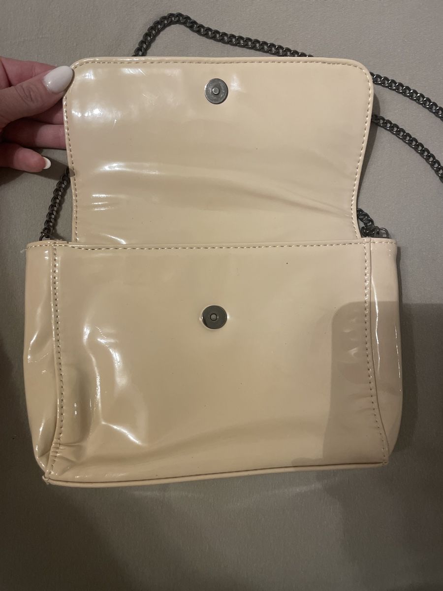 Taschen für Damen: Schicke beige Umhängetasche mit Kette – Neu (gemäss Beschreibung) aus Arbon von llaauraa 1