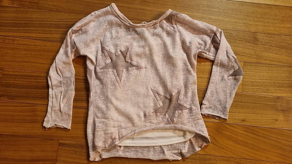 Kleiderpakete & -sets: Diverse trendige Pullover Gr. 122 bis 128 – Gebraucht aus St. Gallen von Libelle99 2