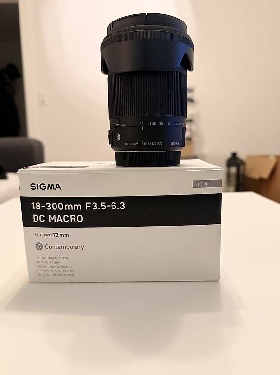 Canon Fotocamera: Kamera Canon 80D, Manfrotto Stativ, Sigma Macro Objektiv – Usato da Mülenen venduto da vir_f5z6 2