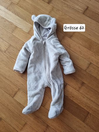 Baby Strampler mit Kapuze Grösse 62 gut erhalten