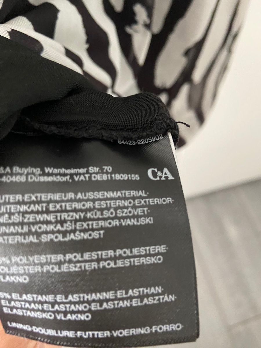 Vestiti: Kleid mit integrierten Unterrock – Usato da Thalwil venduto da Leo33x 4
