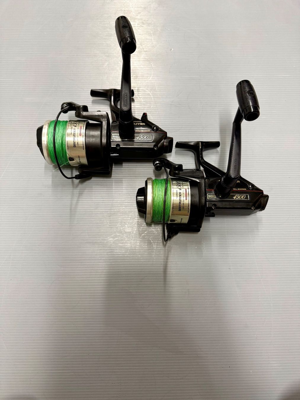 Shimano Tamburi & Mulinelli: 2x Shimano US Baitrunner  4500gr Wels Karpfenrollen – Usato da Trimbach venduto da duri..