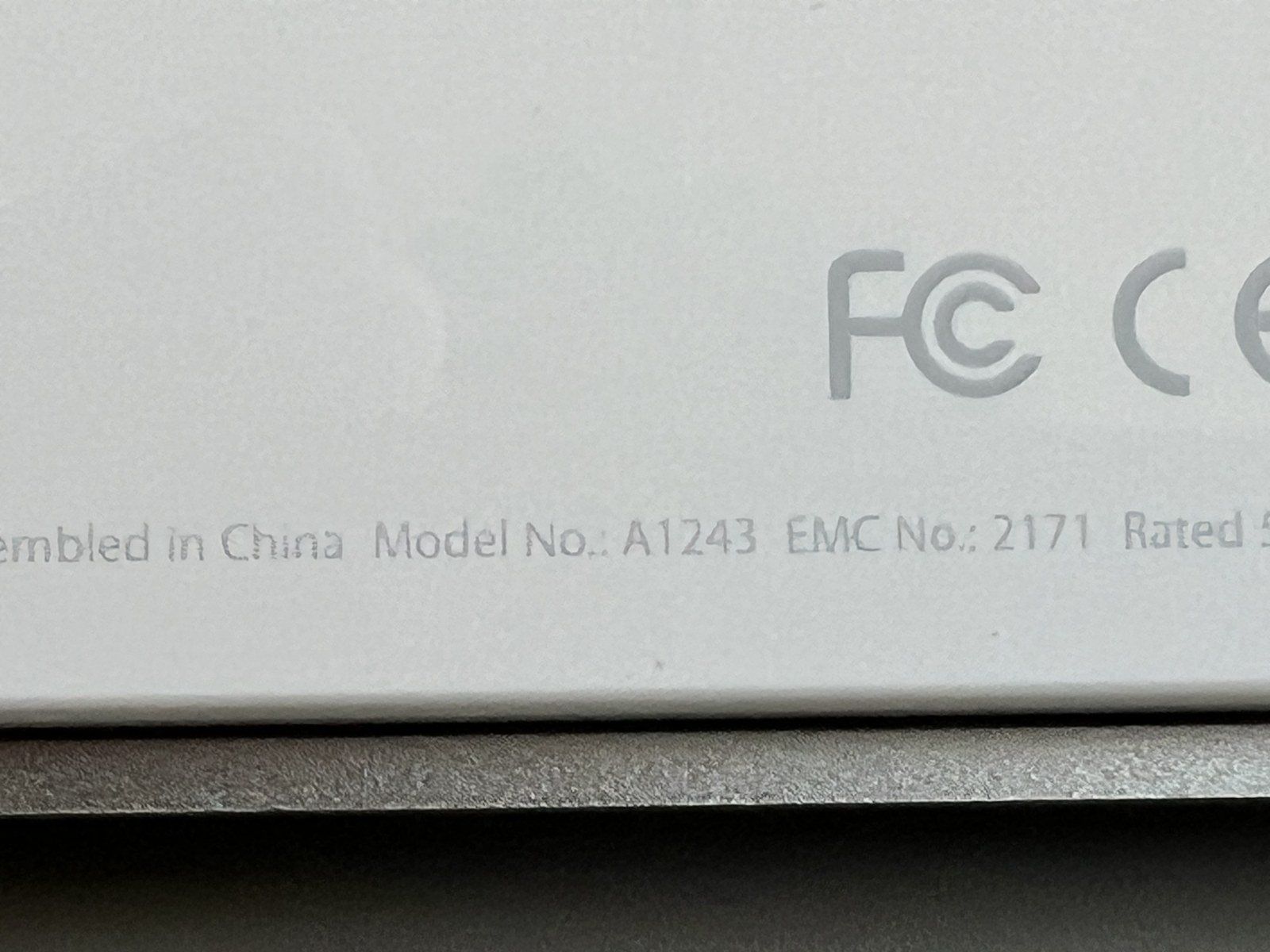 Apple Tastiere: Apple Keyboard mit Ziffernblock A1243 USB CH-Layout – Usato da Zürich venduto da Kollege7 3