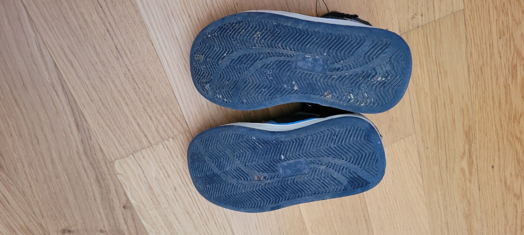 Scarpe per ragazzi: Basket haute garçon taille 22 – Usato da Gland venduto da Mezo81010 2