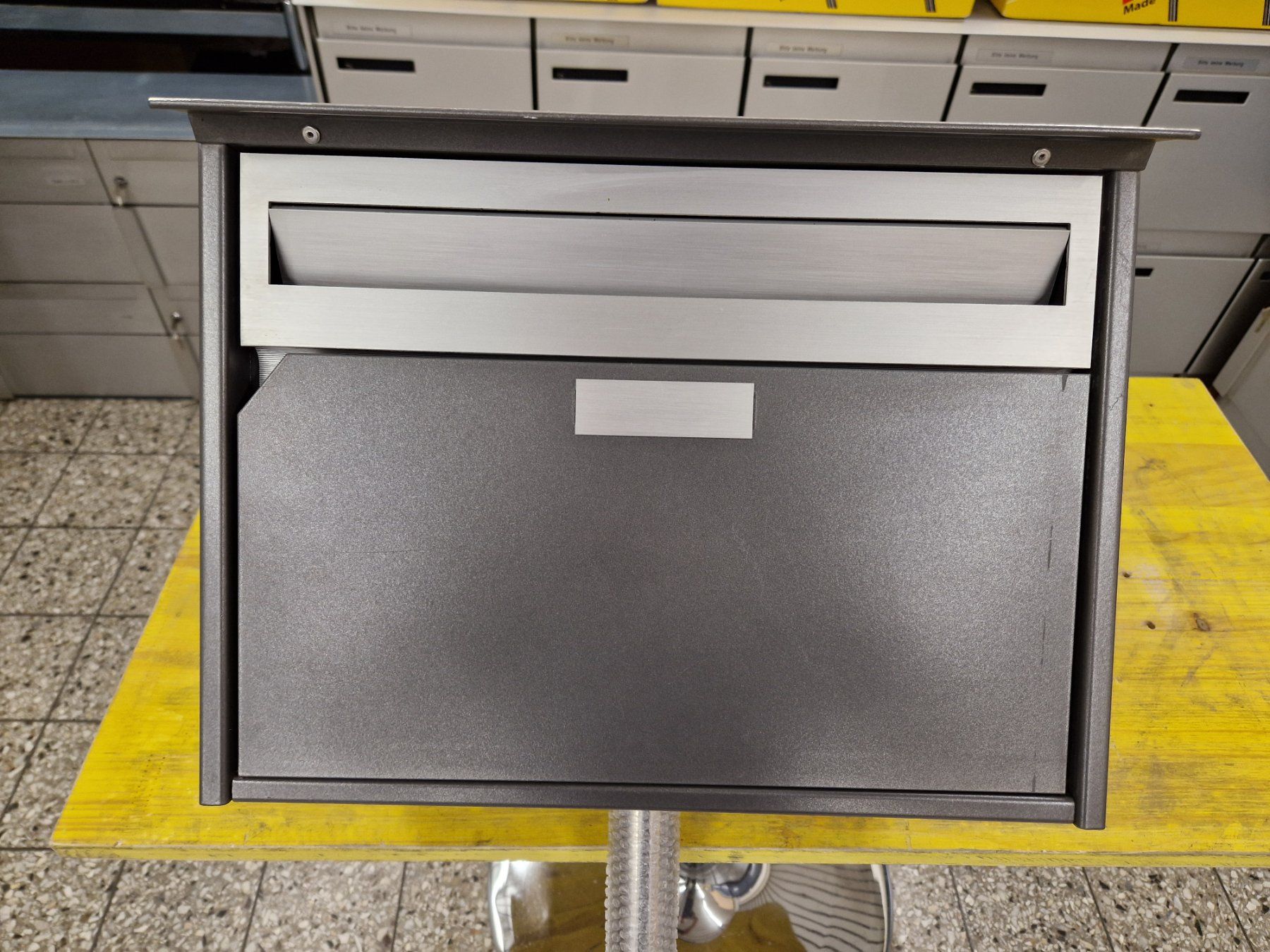 Sonstiges für Haushalt & Wohnen: Standbriefkasten – Gebraucht aus Wiler b.Utzenstorf von bamaa-shop 1