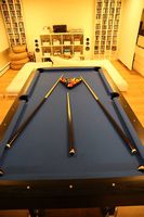 Billiardtisch mit Zubehör