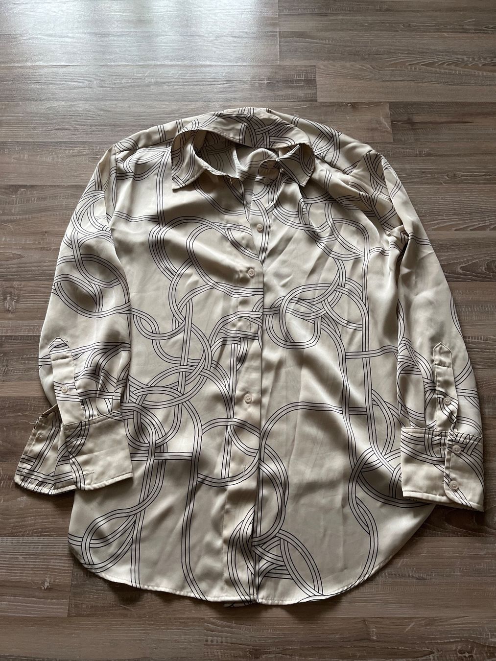H&M Camicette: Chemise beige H&M – Usato da Le Locle venduto da Mayd_h
