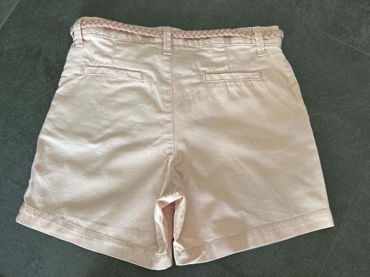 H&M Pantaloni: Shorts roses HM 140cm – Usato da Yens venduto da Chriis 3