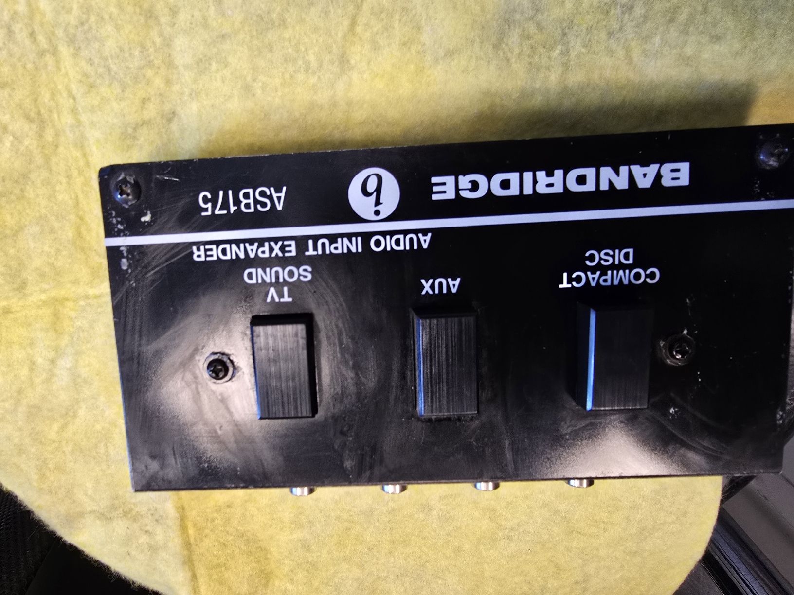 Equalizzatori: Bandridge ASB175 is an audio input expander – Usato da Zürich venduto da Roy-Events-Zurich