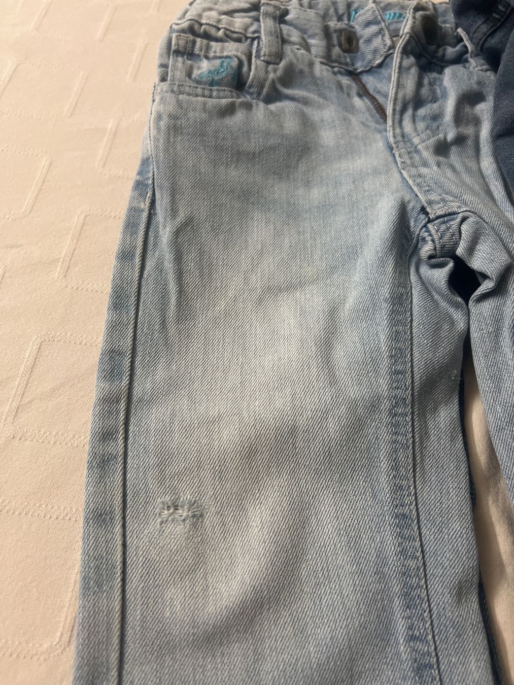 Pantaloni: 3x Jeans Hosen Kinder Gr. 98 – Usato da Basel venduto da friceberg2 4