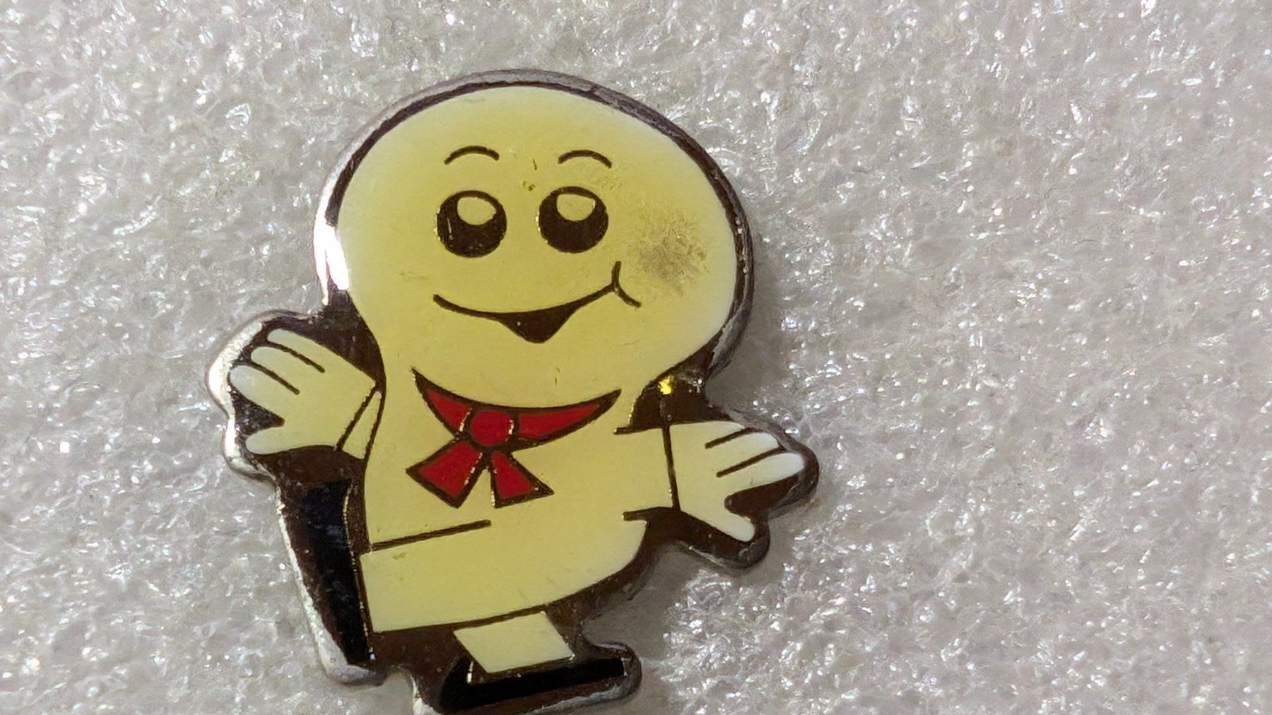 Placchette & Badge: Ansteckpin 209: Maga Bio – Usato da Oppligen venduto da Pin-Fall-Shop