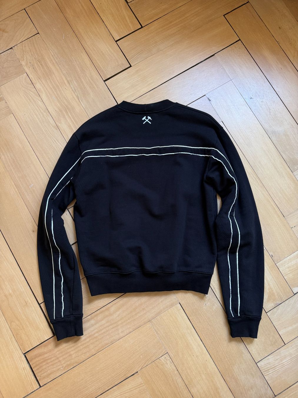 Pullover & Sweatshirts: GMBH - Sweatshirt schwarz M – Gebraucht aus Zürich von Diazaio 3