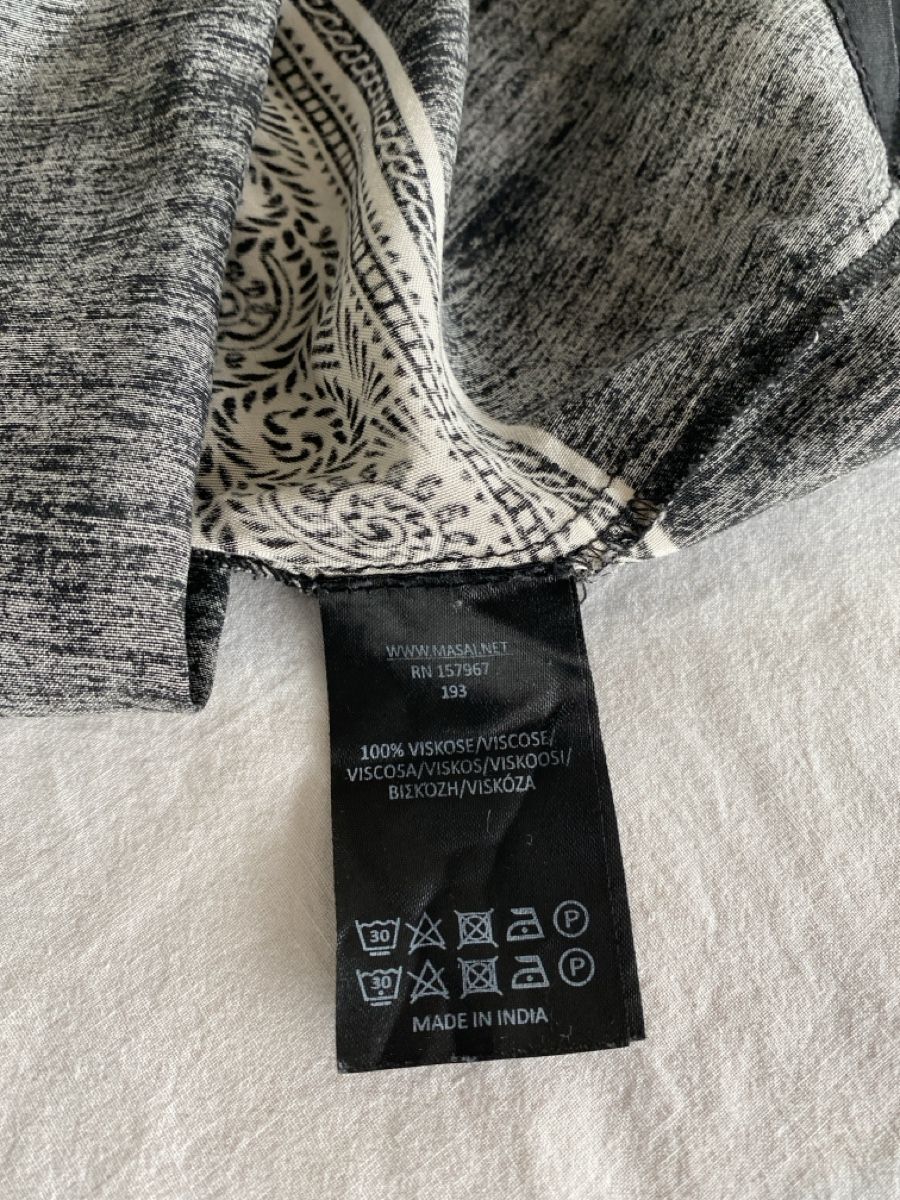 Chemisiers: Blouse Masai t.M – Neuf (Voir description) à Lonay par Ikoko 4