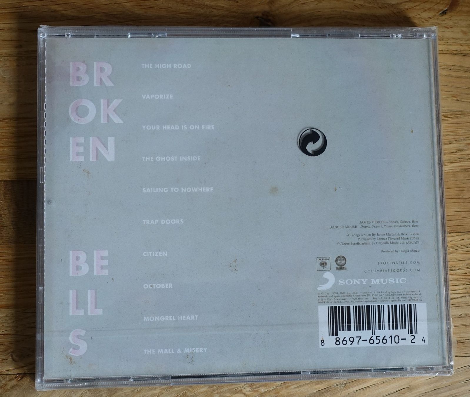 CD: Broken Bells - D4 – Nuovo e nell'imballaggio originale da Sessa venduto da discoverymedia 1