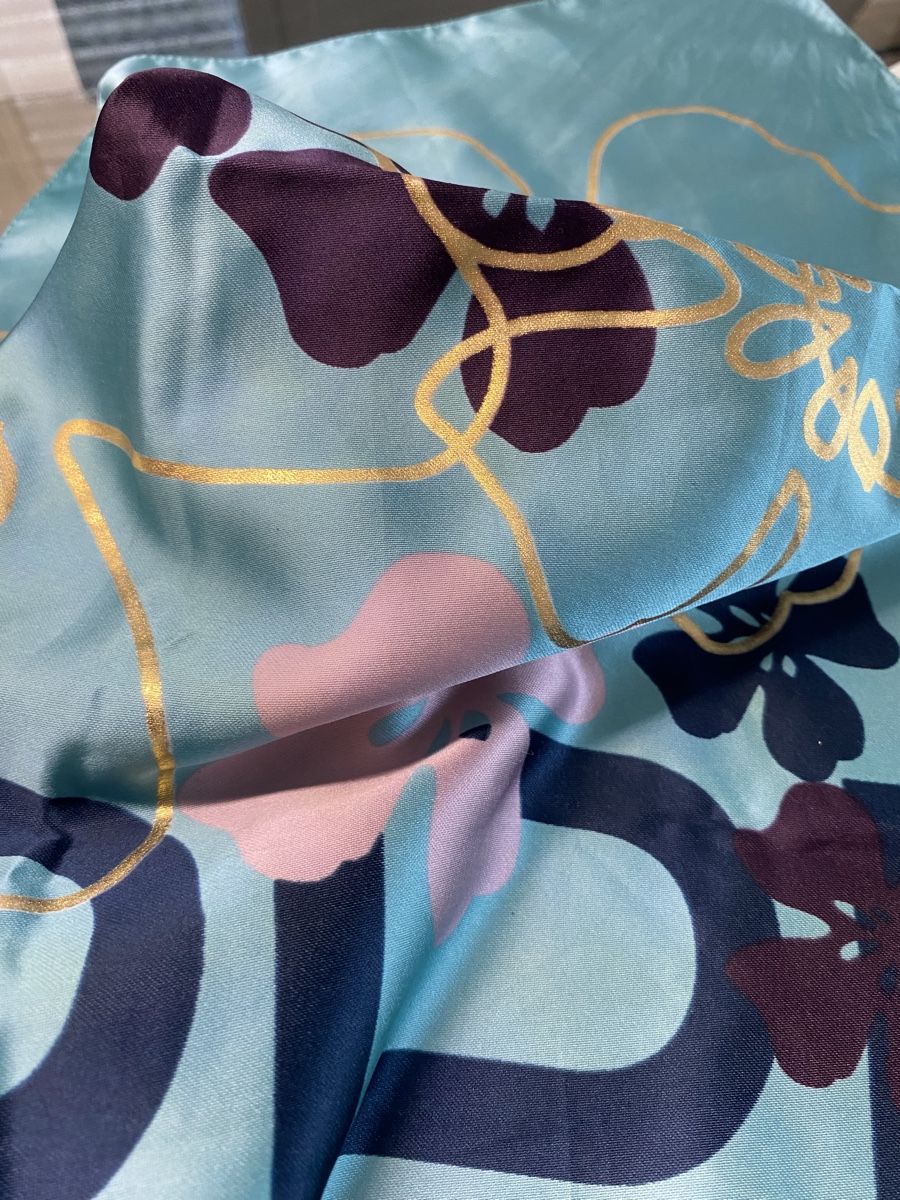Foulards, Tücher & Schals: schönes Tuch Esprit mit Blumen-Muster – Gebraucht aus Hausen AG von corinne_g 2