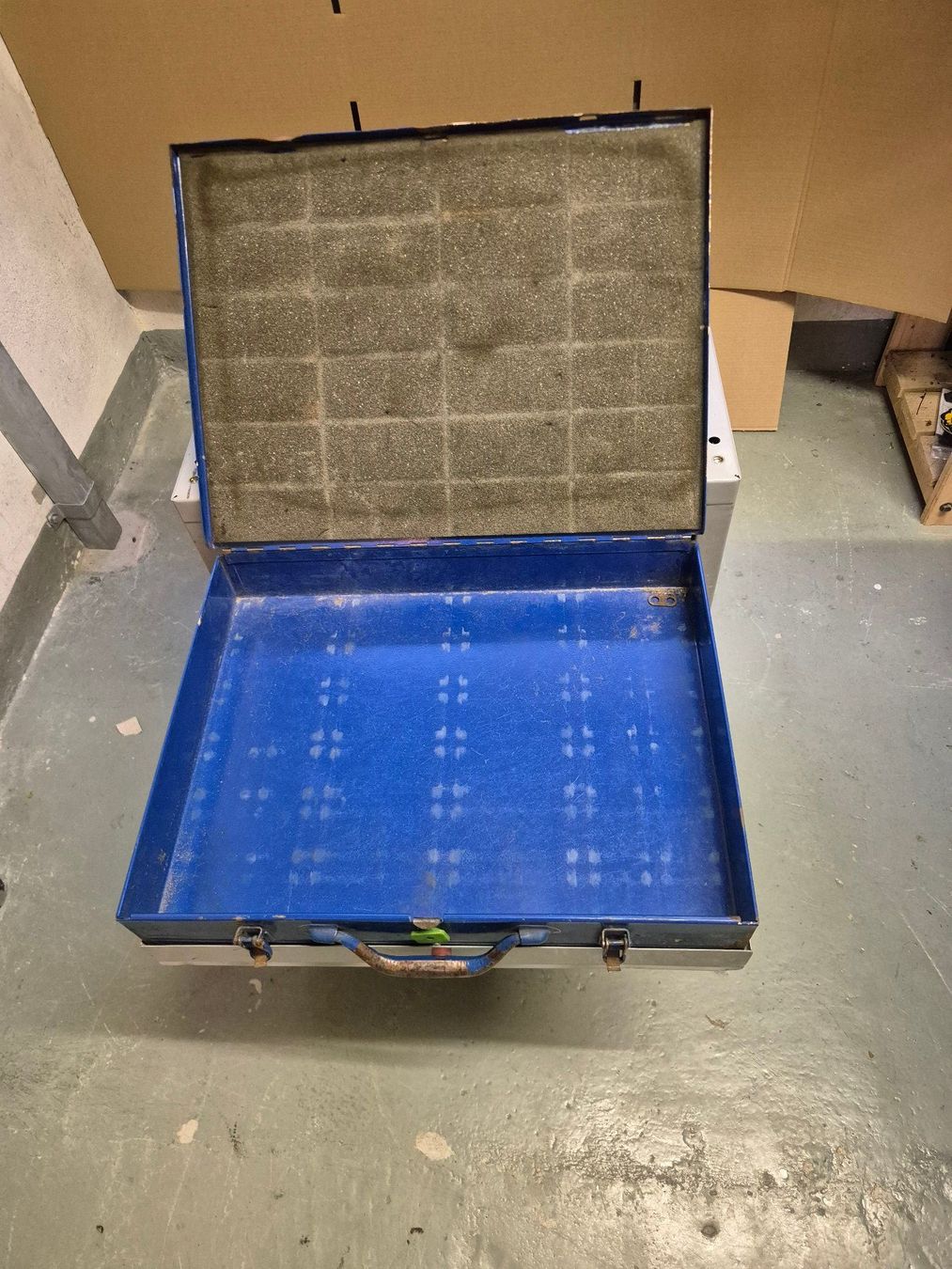 Sortimo Étagères: Sortimo Schubladenkorpus mit drei Tragkoffern. – D'occasion à Wetzikon ZH par Fradul 4