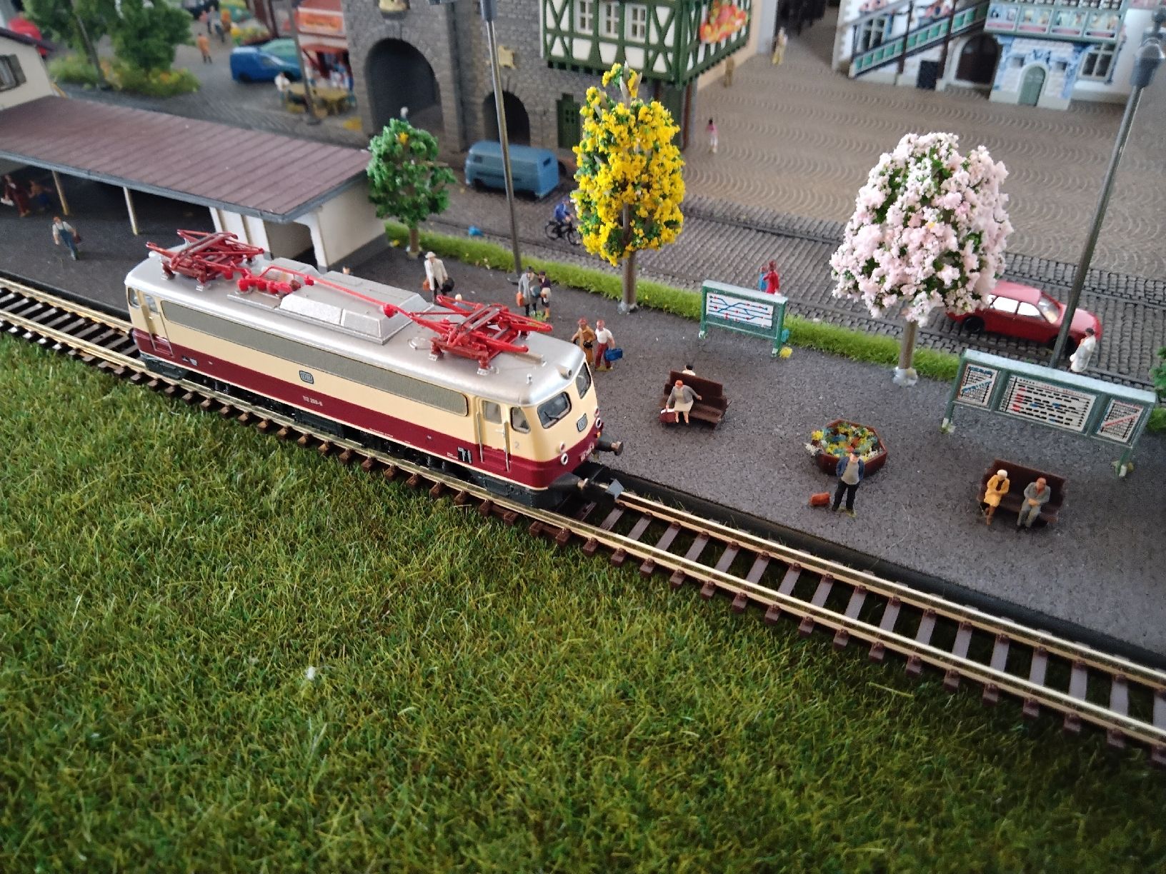 Trix Modelleisenbahnen: Minitrix DB BR112 DCC Sound Neuwertig  – Neu und originalverpackt aus Romanshorn von jar_rxt9 1