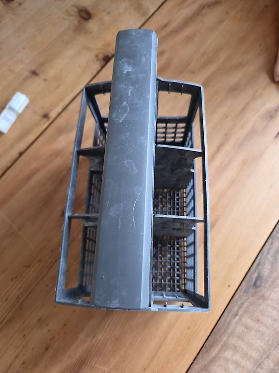 Electrolux Lavastoviglie: Besteckkorb Electrolux – Usato da Rüegsauschachen venduto da Ctba82 3