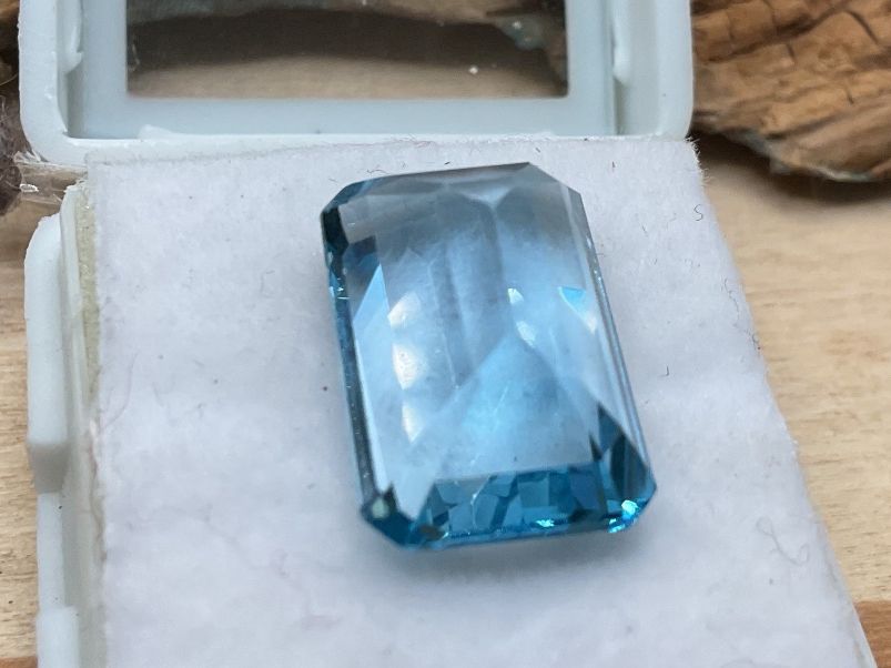 Blauer Topas Octagon 11.9ct, natuerlich (Neu (gemäss Beschreibung)) in ...