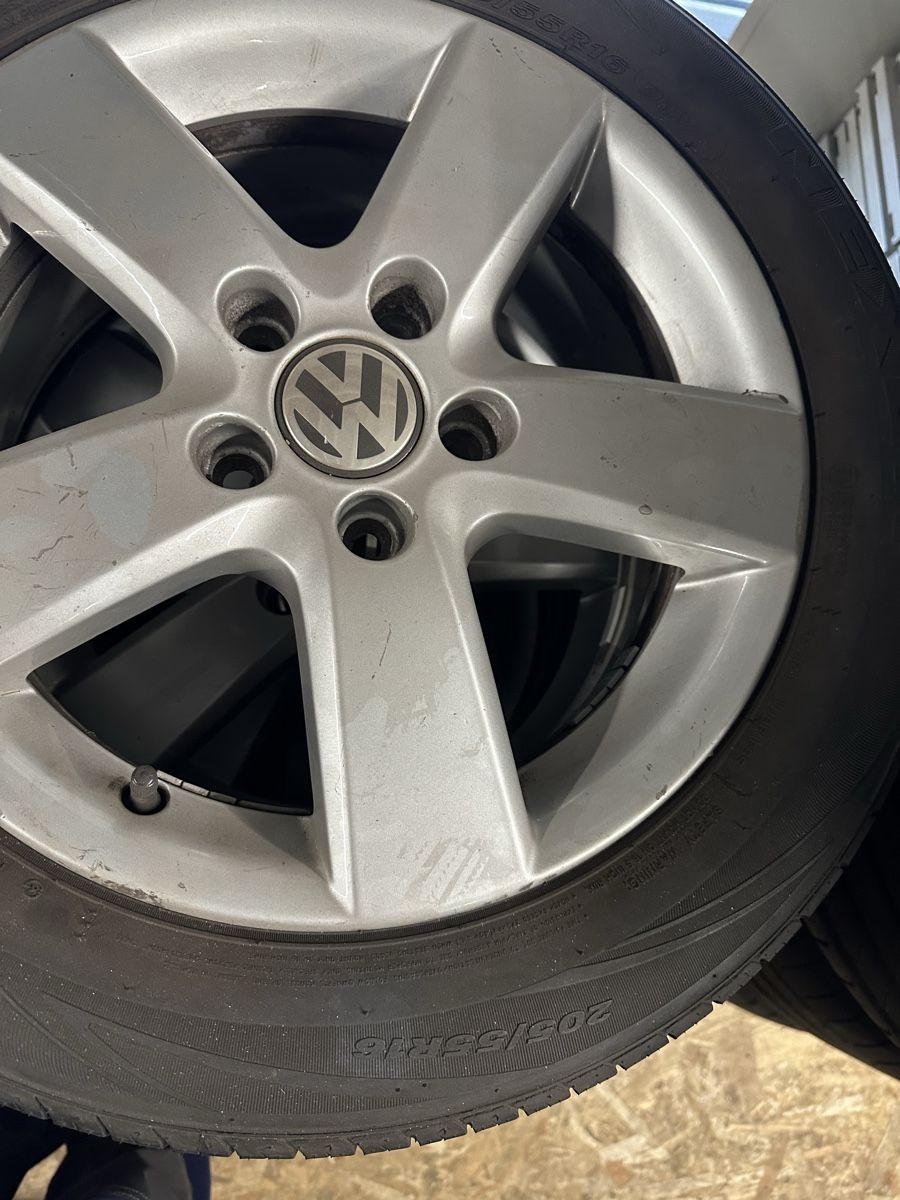 Pneumatici & Ruote complete: Sommerrad 205/55-16 Golf – Usato da Henau venduto da Rico131